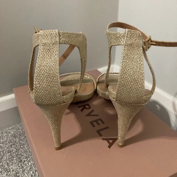 Carvela Elegant Gold Heels - Picture 2 of 6